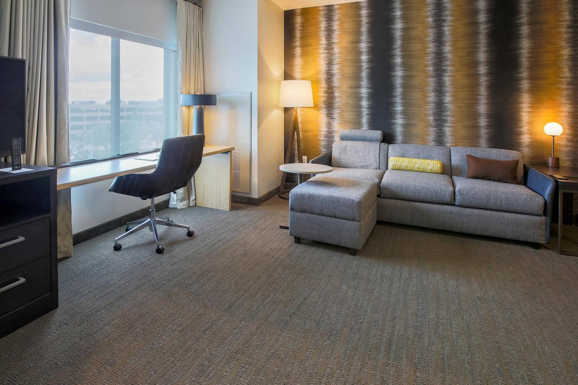 Residence Inn By Marriott Louisville East/Oxmoor Экстерьер фото
