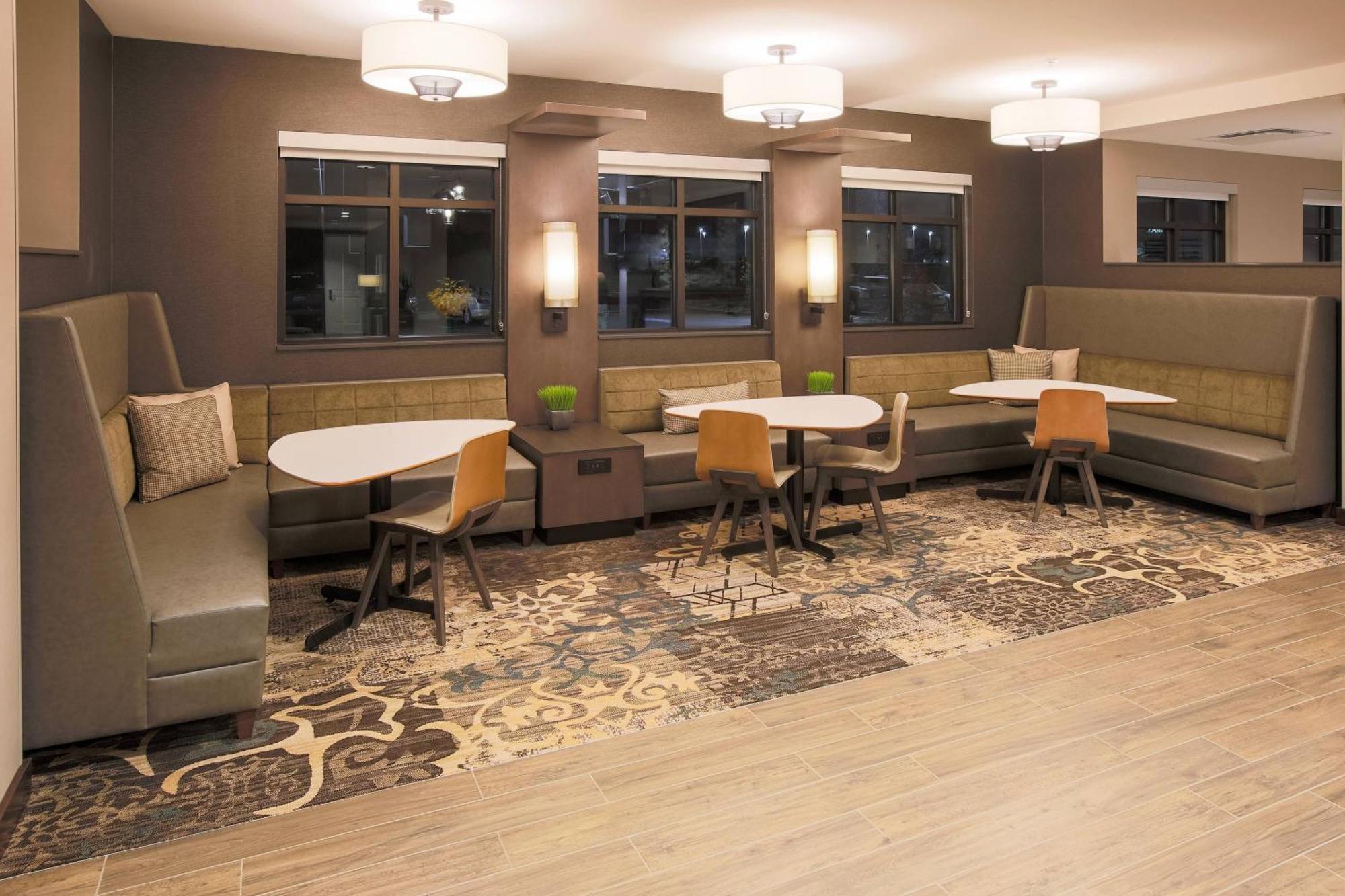 Residence Inn By Marriott Louisville East/Oxmoor Экстерьер фото