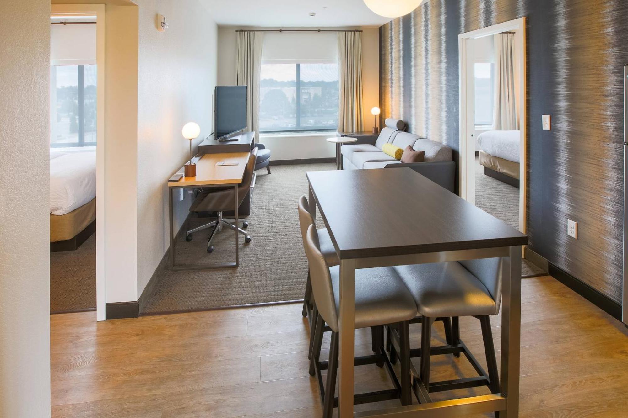 Residence Inn By Marriott Louisville East/Oxmoor Экстерьер фото