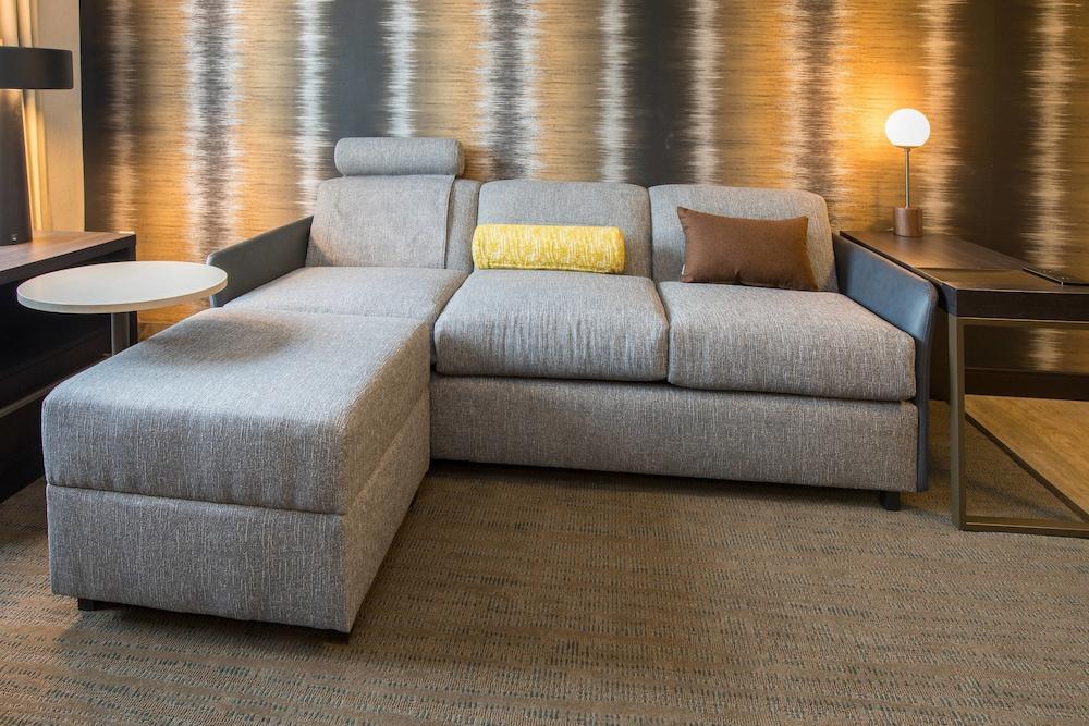 Residence Inn By Marriott Louisville East/Oxmoor Экстерьер фото